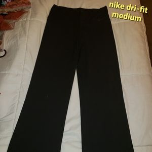 Nike drifit medium